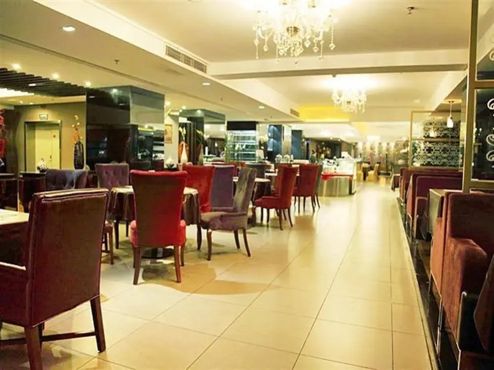 Pingqian Fashion Business Hotel