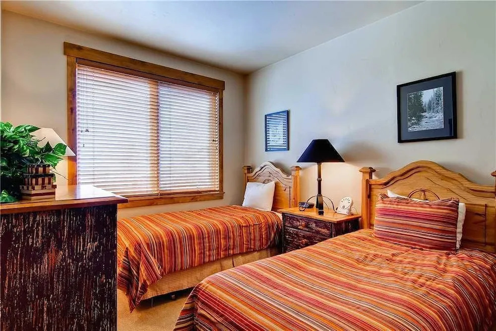 3304 Champagne Lodge, Trappeur's Crossing Apartment 2