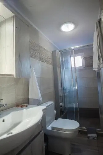 Evina Room And Villas