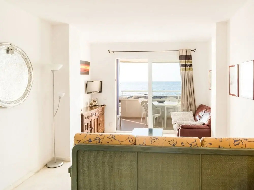 Pretty Holiday Home in Sant Josep de Sa Talaia near Sea