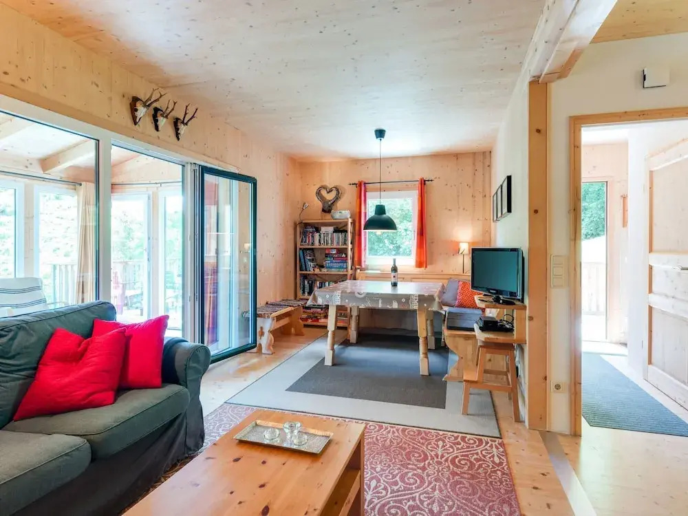 Cosy Chalet in Stadl An Der Mur with Conservatory