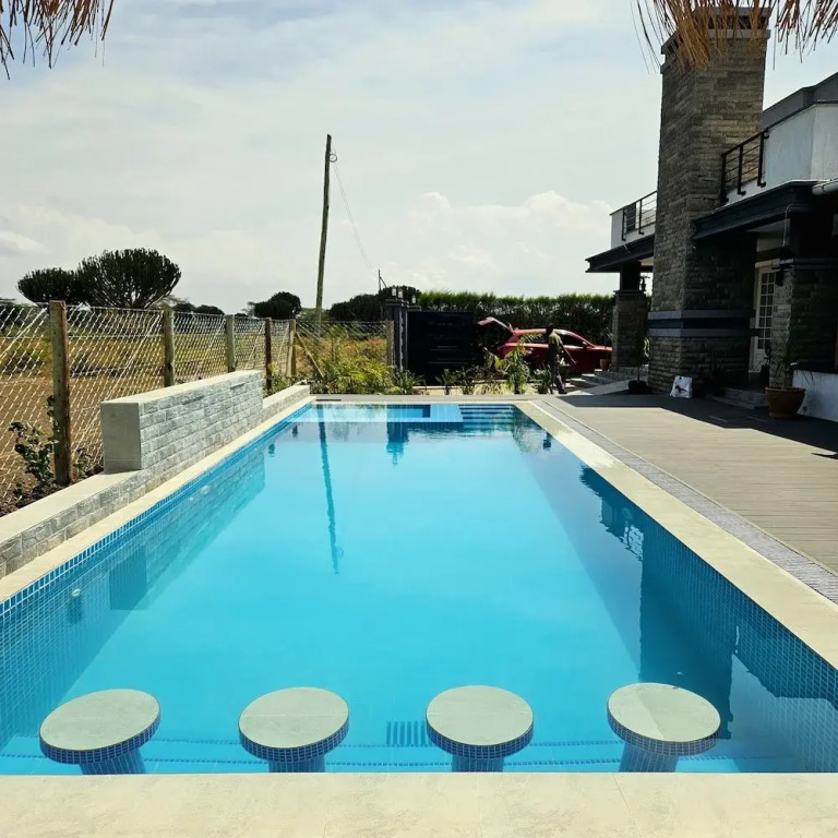 Lux Suites Impala House Naivasha