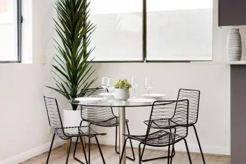 Surry Hills Modern Self-Contained One-Bedroom Apartment (19 FOV)