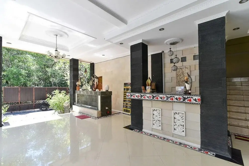 RedDoorz Plus Near Benoa Square Bali