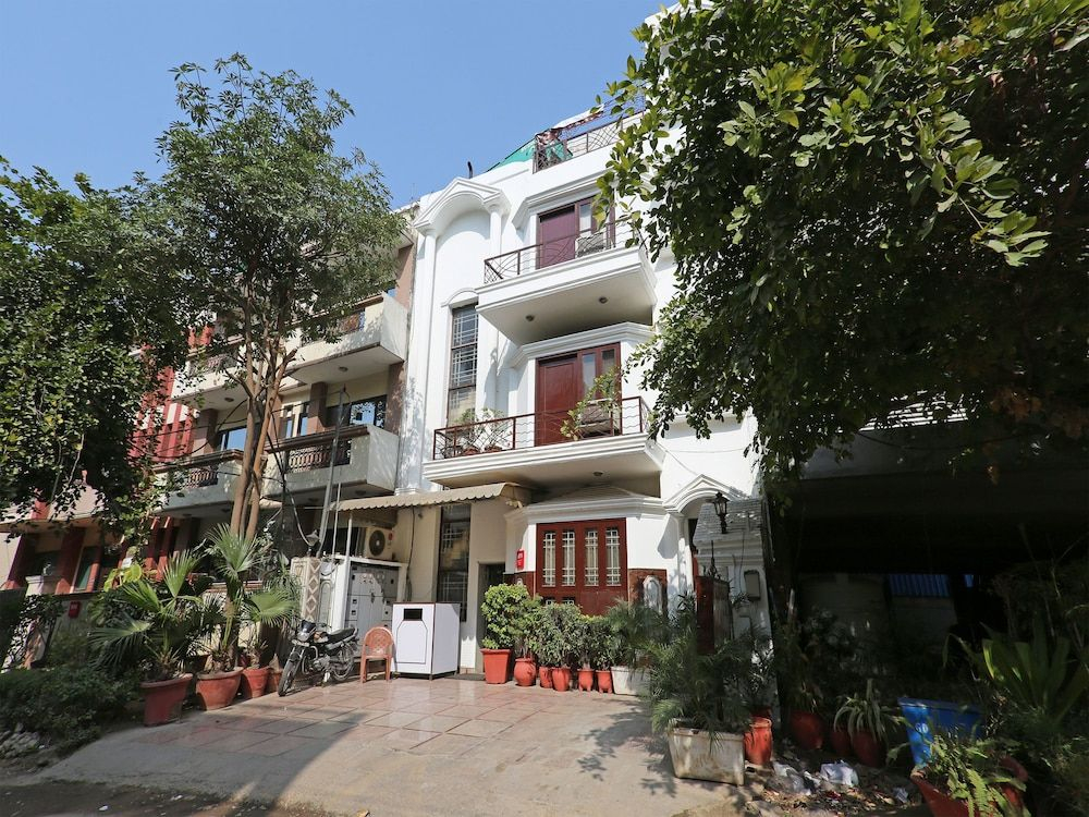 OYO 1879 Hotel Imperial Inn