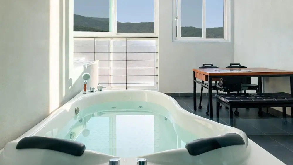Gyeongju Modern Pool Villa