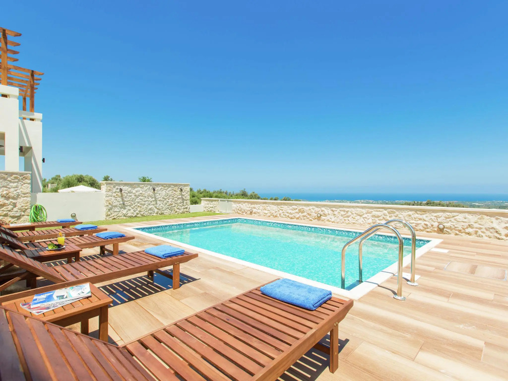 Villa with Private Pool near Sea & Arkadi Monastery on NW Coast