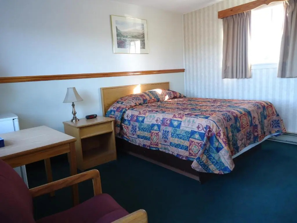 Kingsway Inn