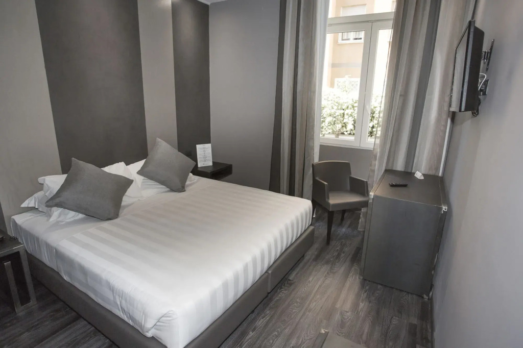 9V9 Hotel