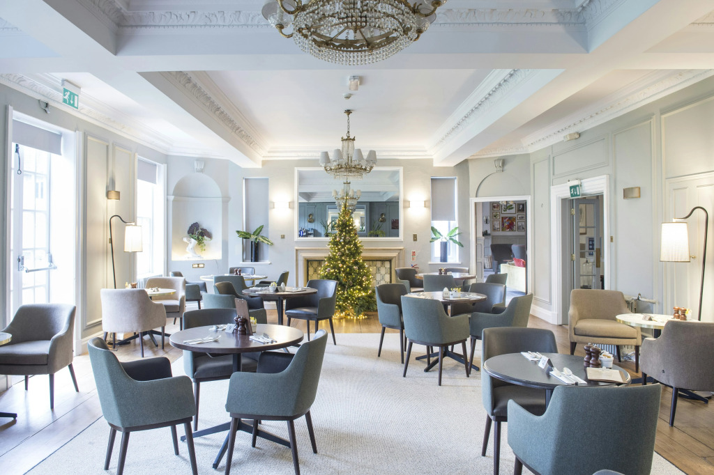Bush Hotel Farnham