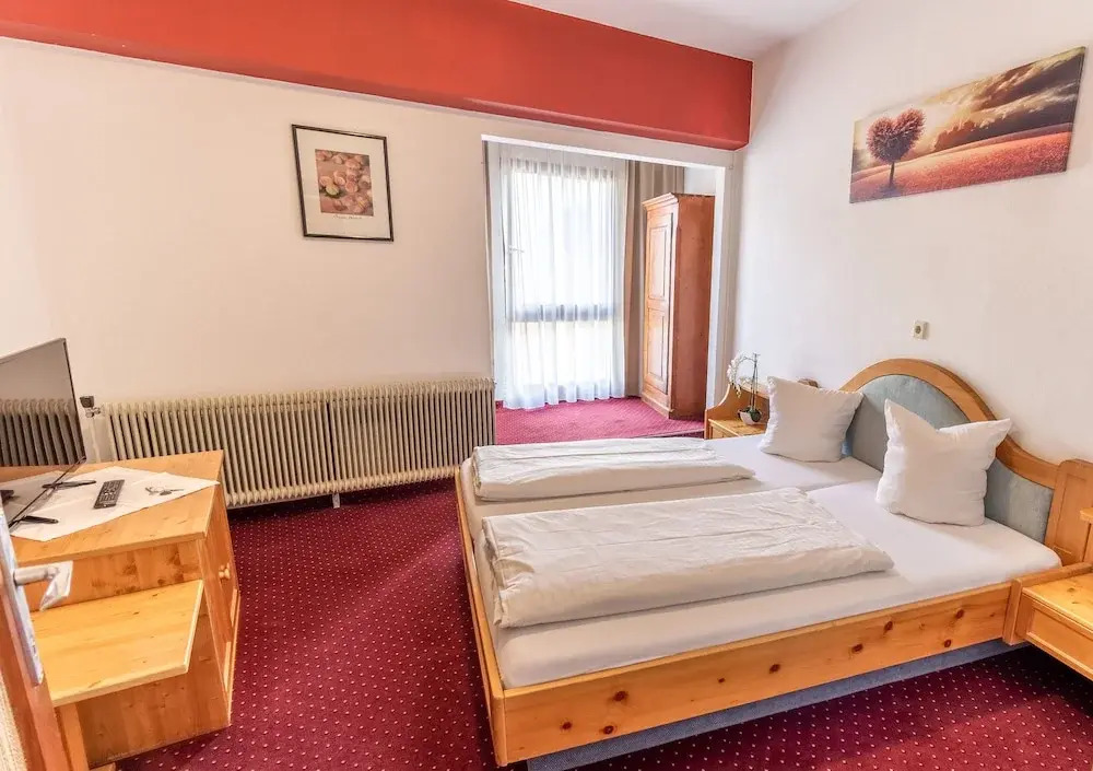 Hotel Pension Löwen nahe Feldkirch - günstige Zimmer für Urlauber, Firmen und Monteure