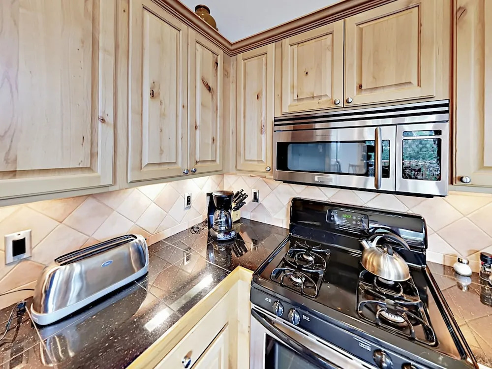 Antler - 3 Br Townhouse
