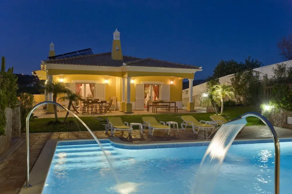 Villa Amarela