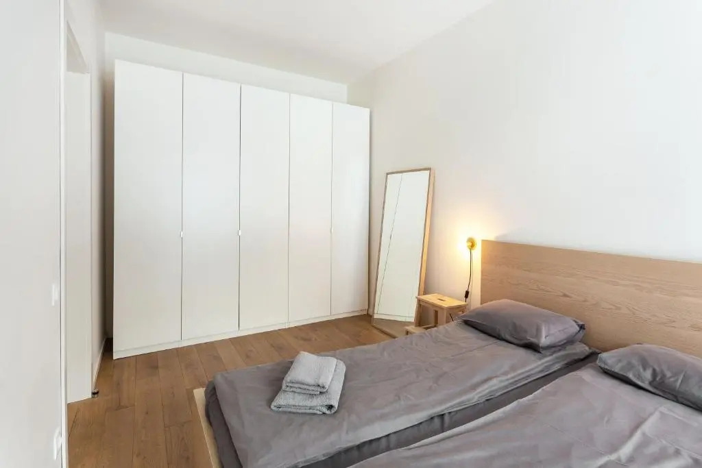 #stayhere - Modern Designer 1BDR Apartment in Artistic District