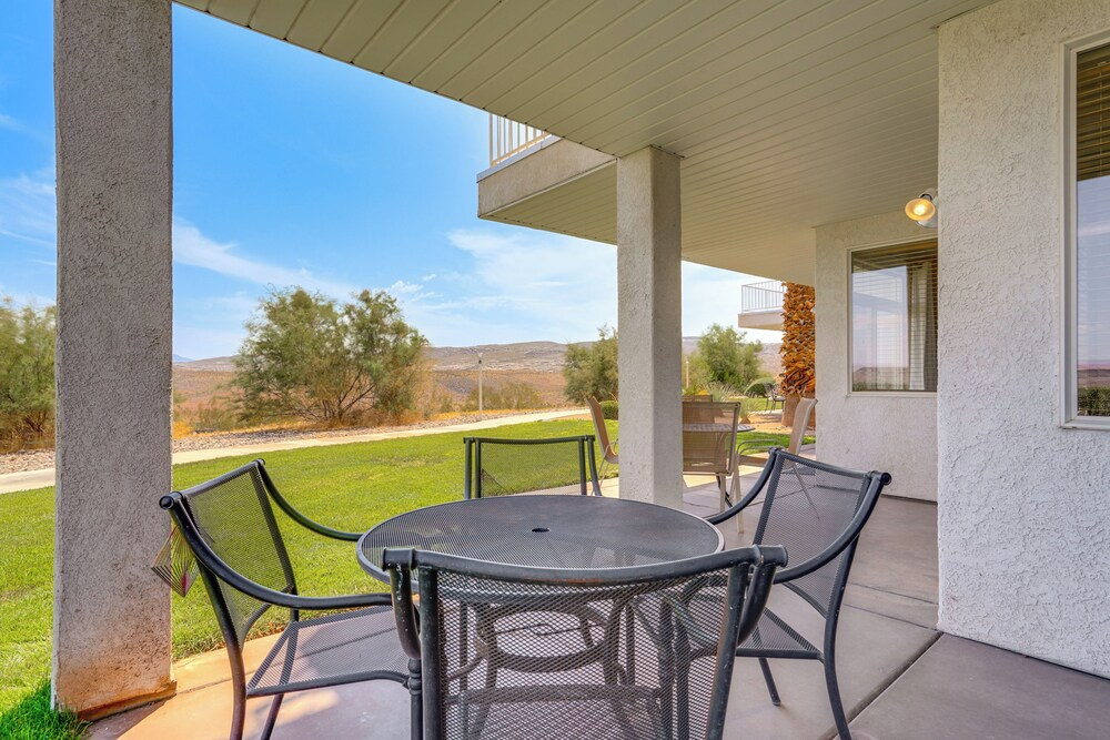 Pool Access & Patio! Resort-style St George Condo