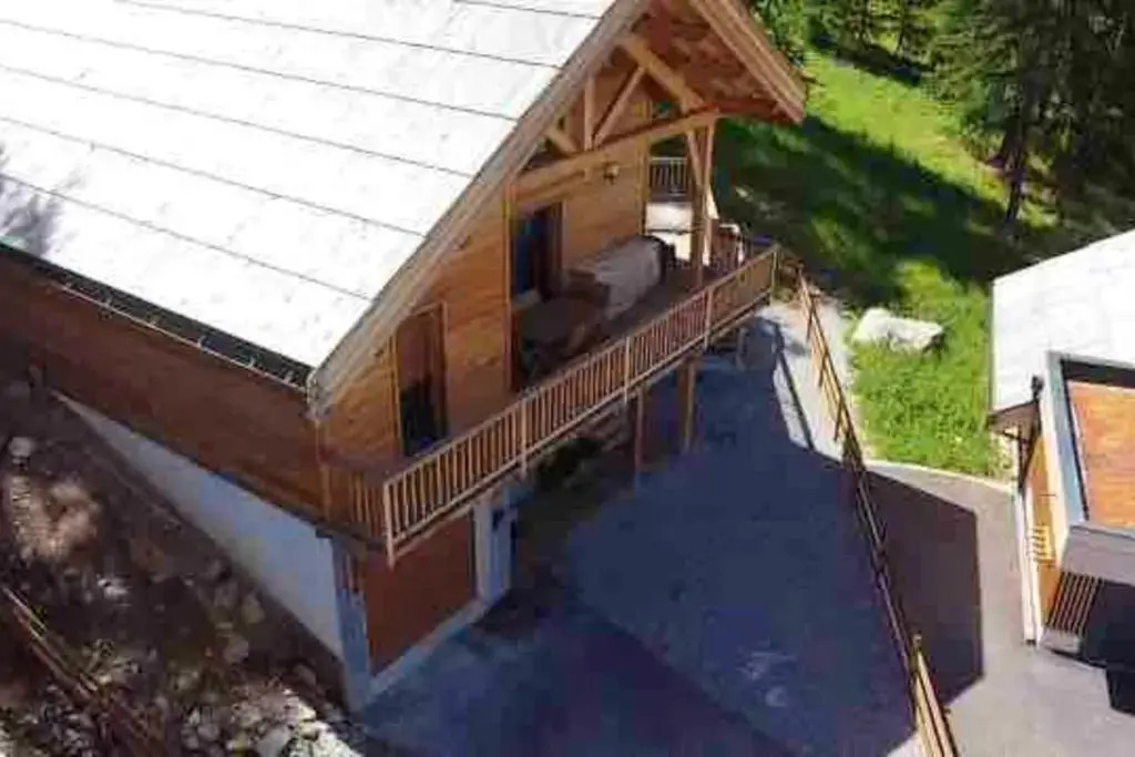Chalet de 5 chambres avec sauna jardin clos et wifi a Les Orres