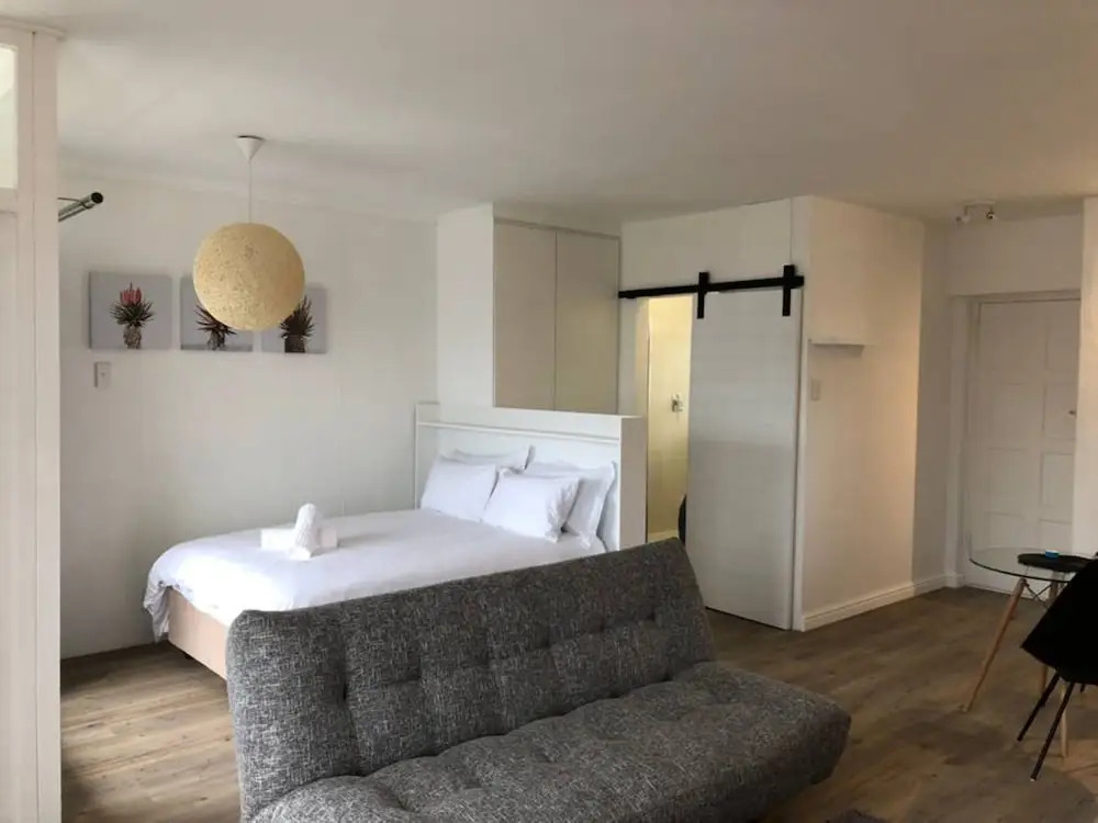 Studio Apartment in Green Point Cape Town