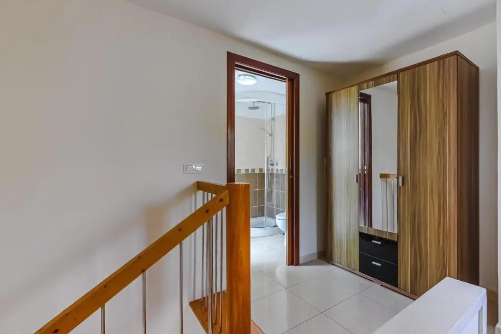 Nice 2 level apartment, El Cortijo, Las Americas LA45