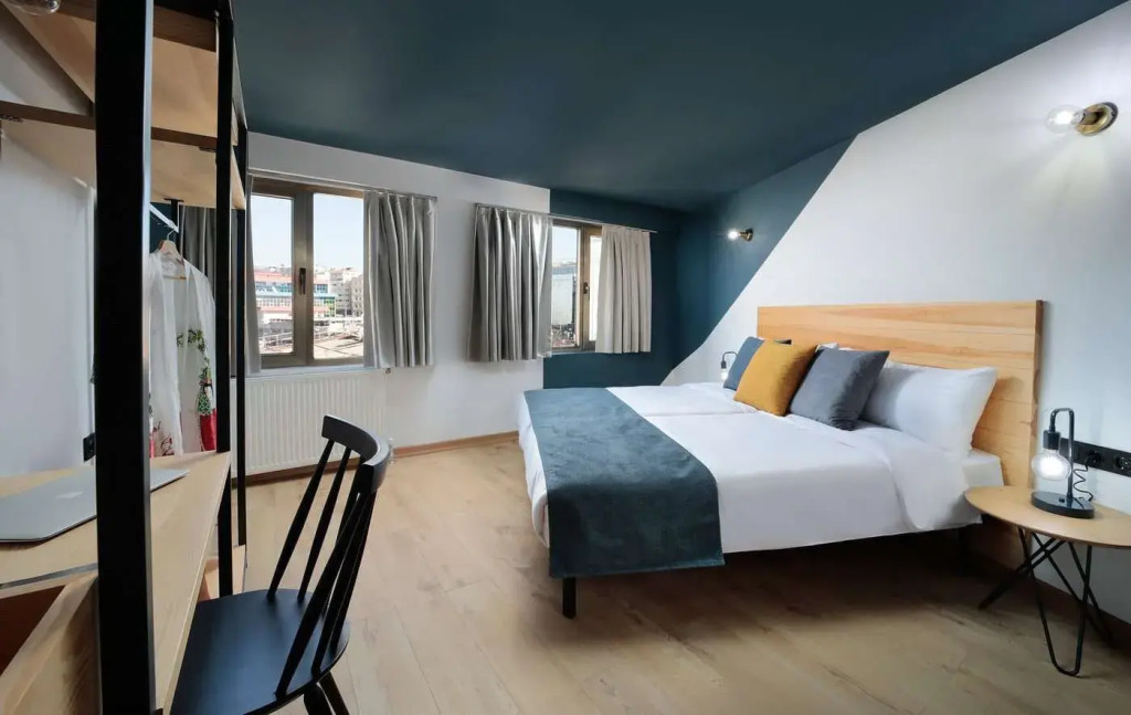 Гостиница The Central House Istanbul Galata