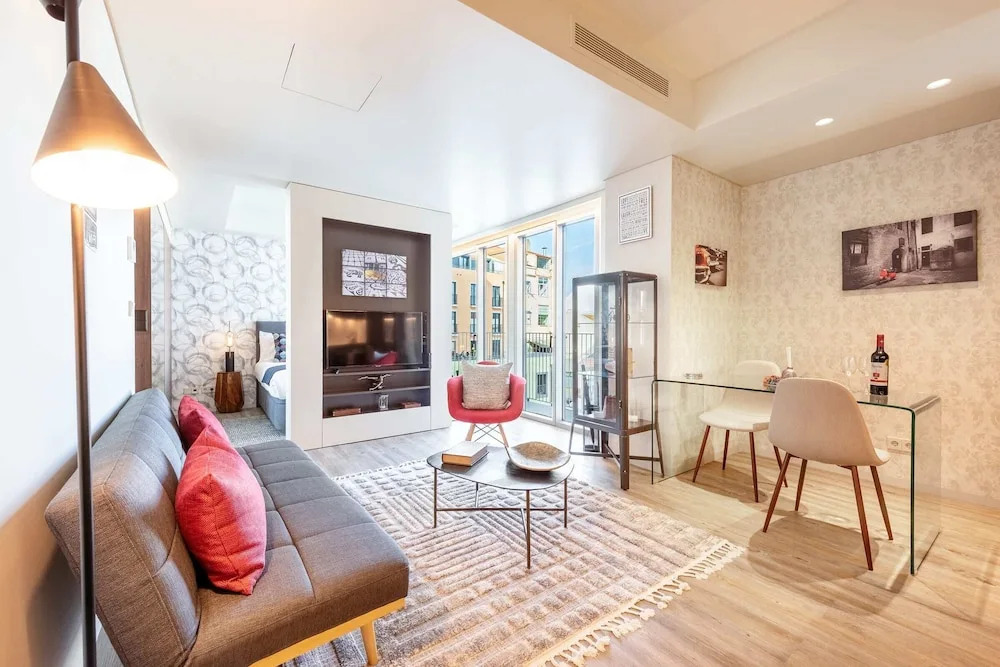 Mid-century Apartment Near Cais do Sodré