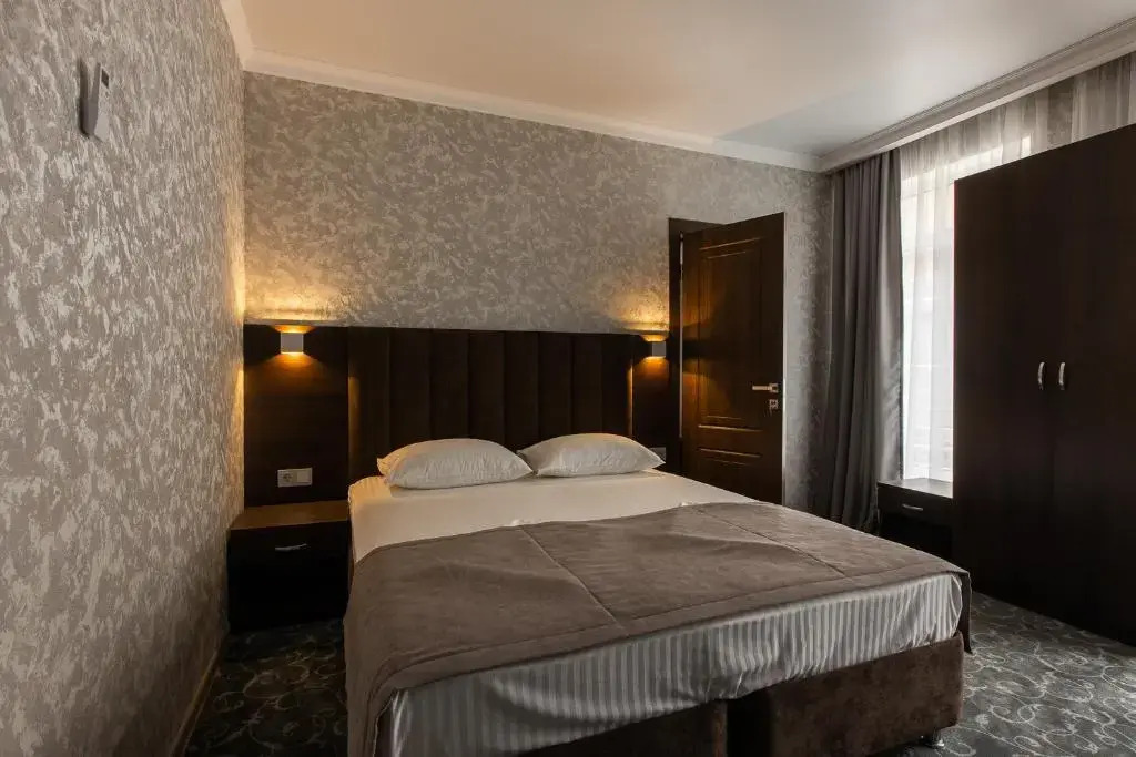 Family Hotel