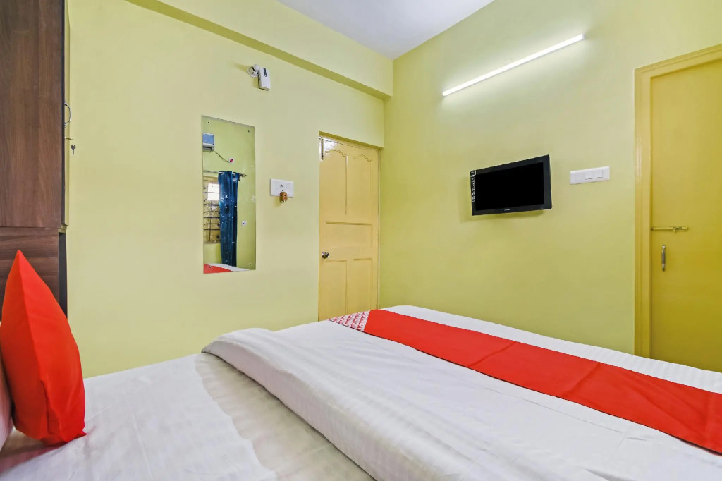 OYO 78077 Saga Inn Guest House