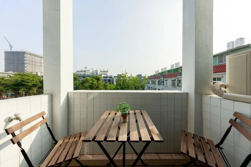 SR Life House