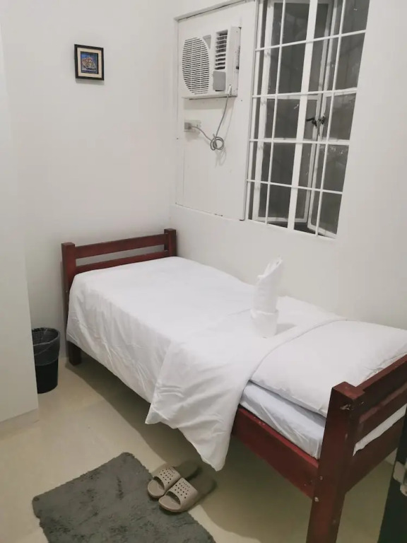Flip Flops Hostel