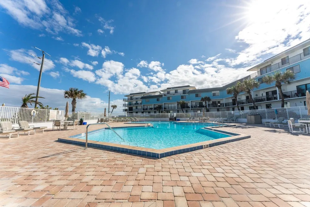 Maria's Lovely Beachfront home