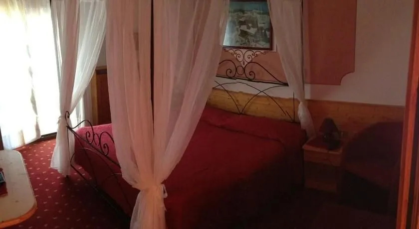 Hotel Castel Mani