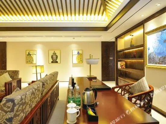 Rising Hot Spring Resort Kunming