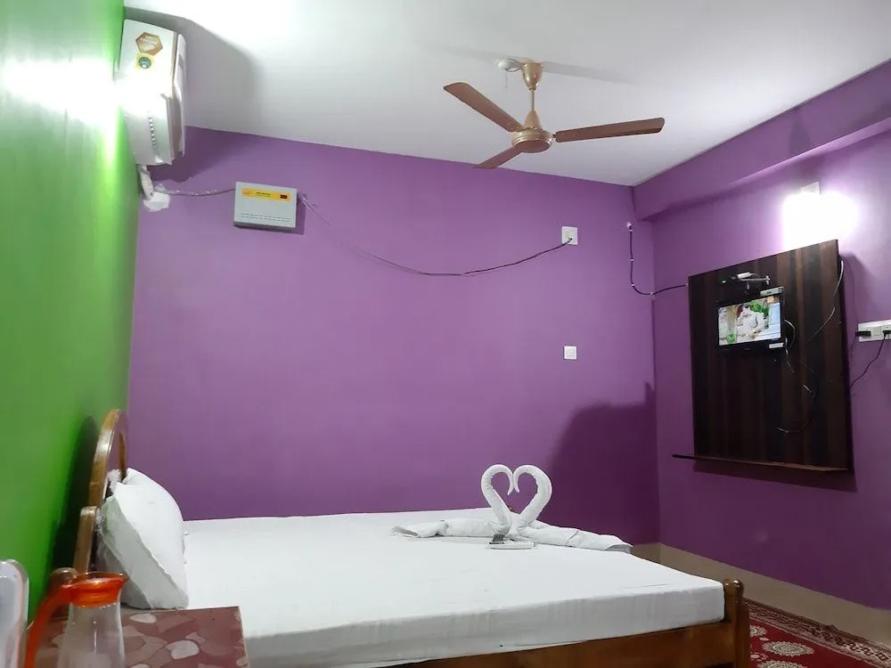 Goroomgo VIP Lodge Puri