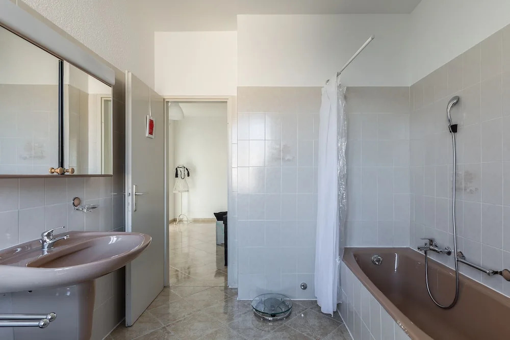 Bell Apartment
