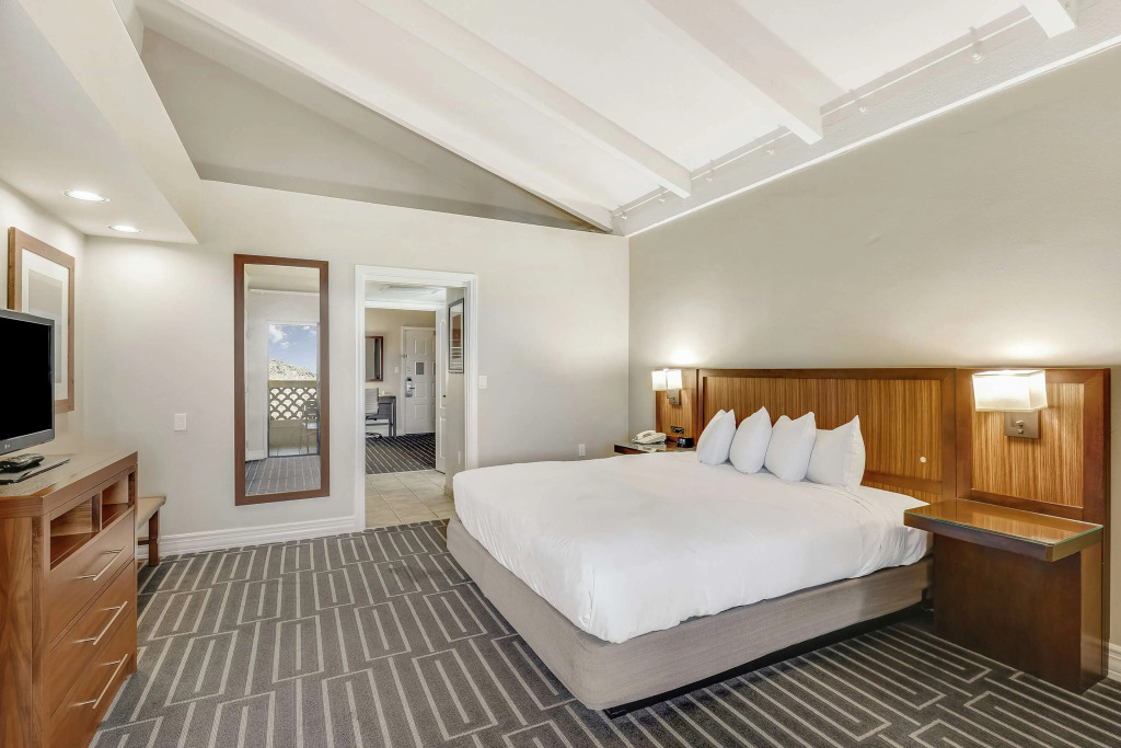 Hilton Phoenix Tapatio Cliffs Resort