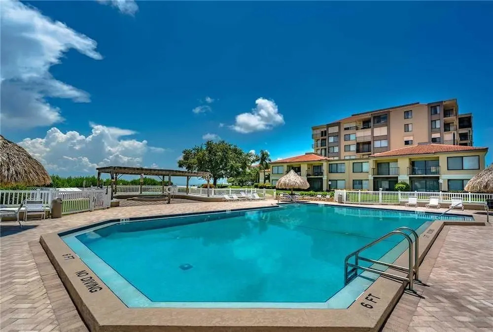 Palma Del Mar Unit 210B - Two Bedroom Condo