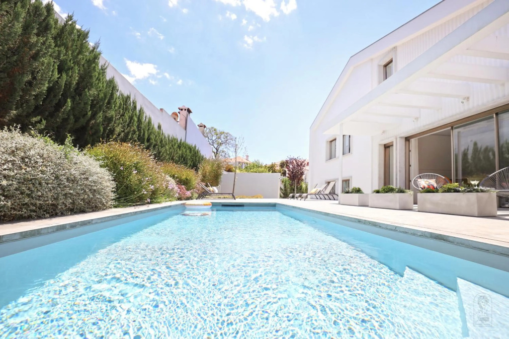 Santa Joana Apartment with garden and heated pool
