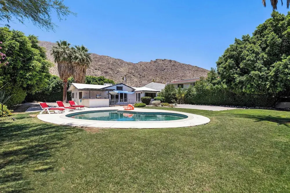 Dandelion by Avantstay Pool, 0.2mi to Downtown!
