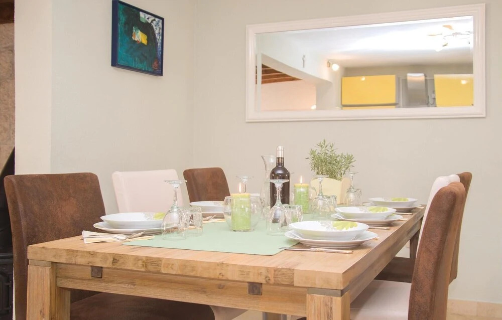 Beautiful Home in Blato na Cetini With Wifi and 3 Bedrooms