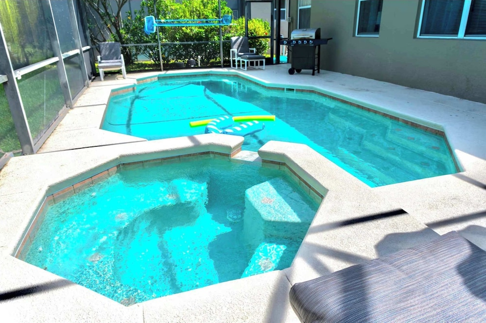 Kodas Retreat Home for 11