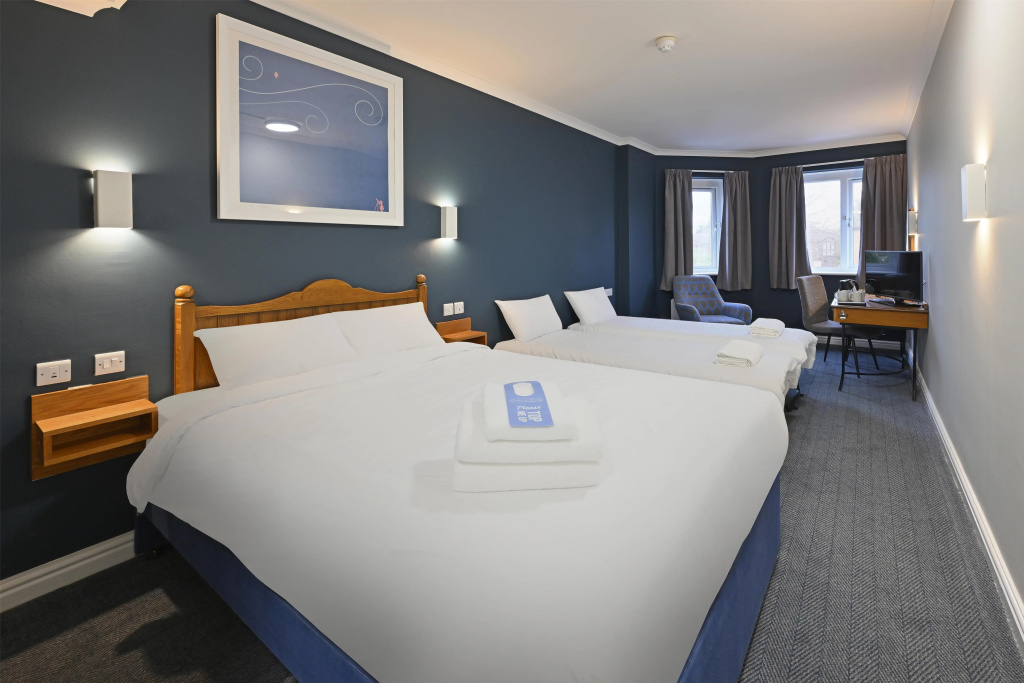 Travelodge Walton-On-Thames Hotel