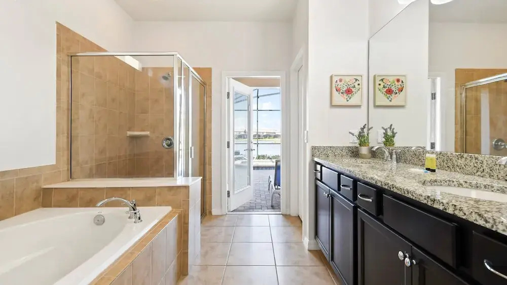 Elegant Orlando Home: Pool, Spa & Theme Parks