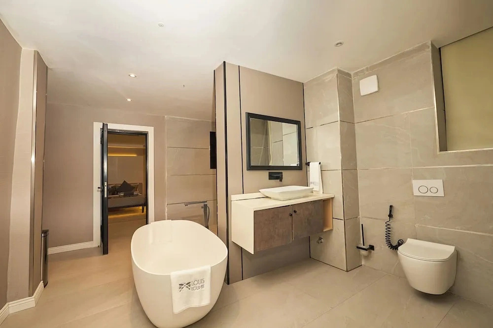 Louis Louvre Hotel