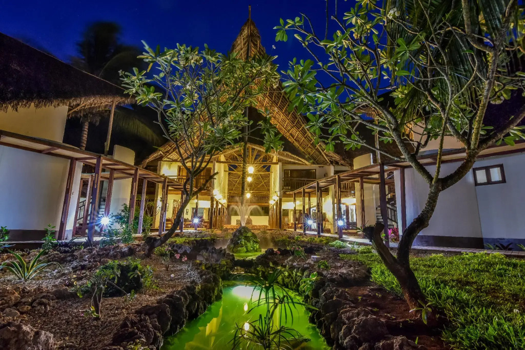 Kena Beach Hotel