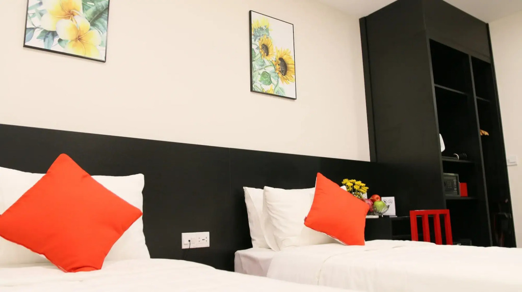Hanoi Silver Hotel