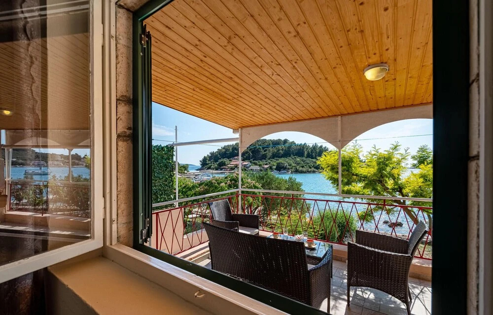Awesome Home in Vela Luka With Wifi and 2 Bedrooms