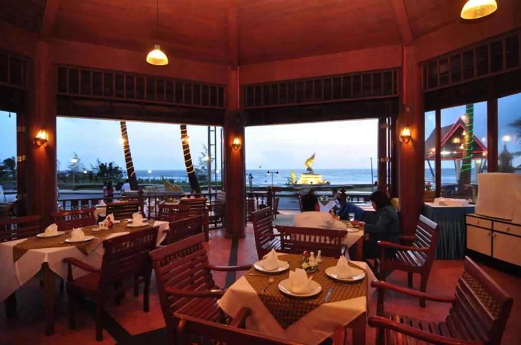 Baan Karonburi Resort