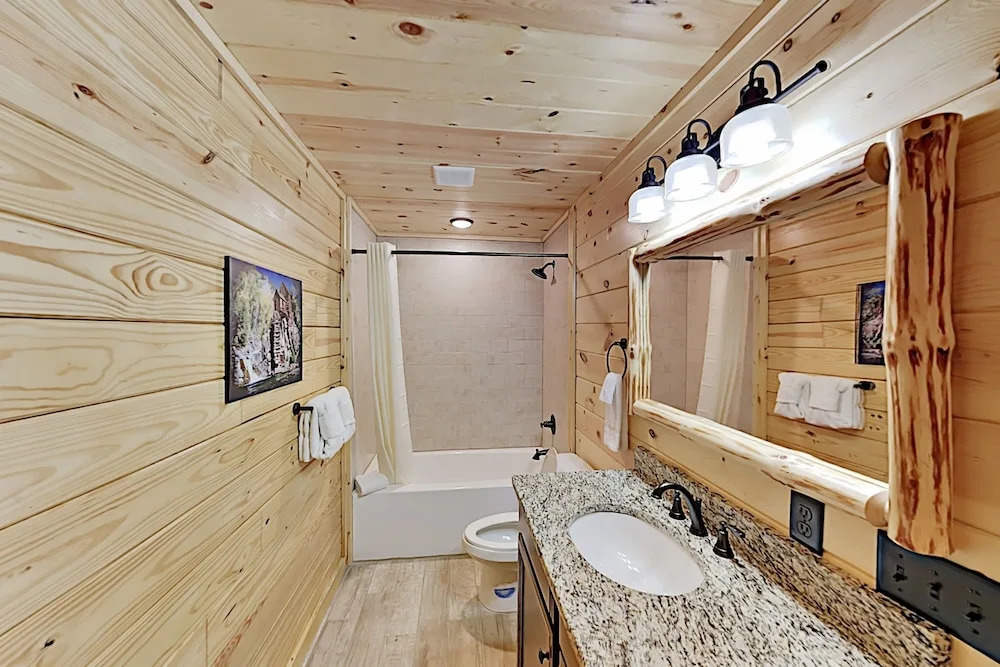 222flwkd 2 Bedroom Cabin
