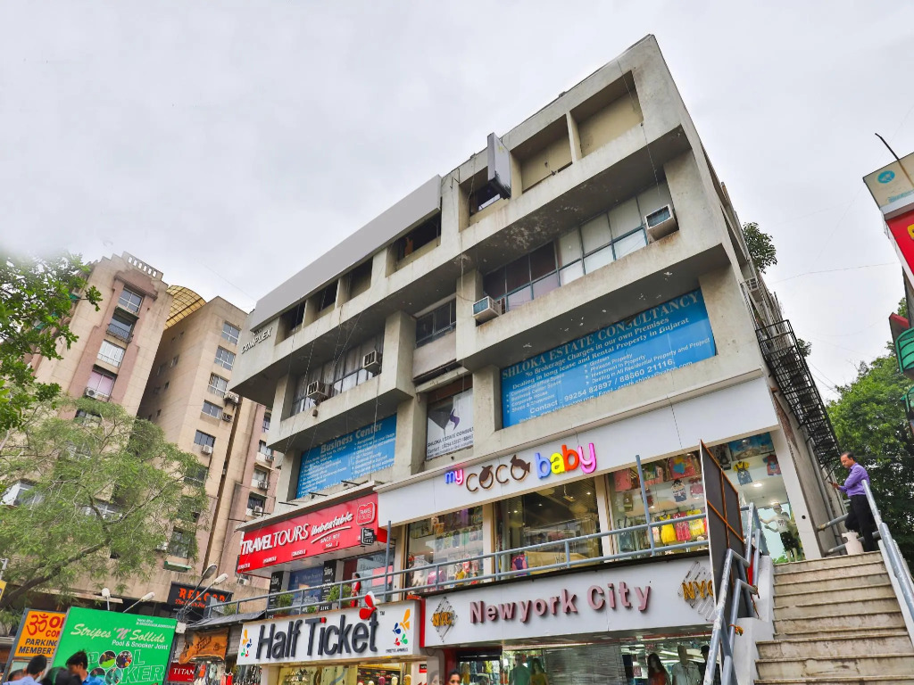 Hotel O Keshav