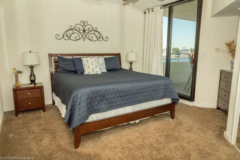 East Pass Towers 305 2 Bedroom Condo by RedAwning