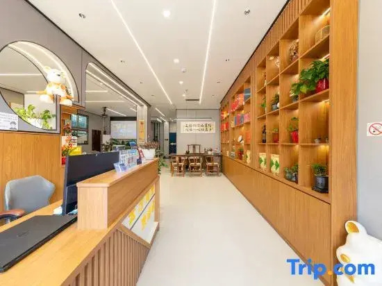 Yunxi Moye Homestay (Yunshui Ballad Water Car Store)